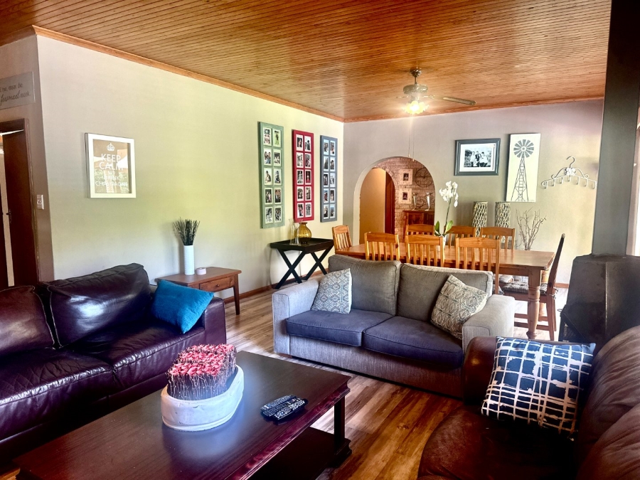 4 Bedroom Property for Sale in Bergsig Western Cape